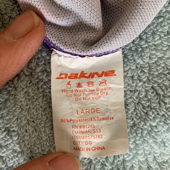 VGUC Dakine top - Picture 8 of 8